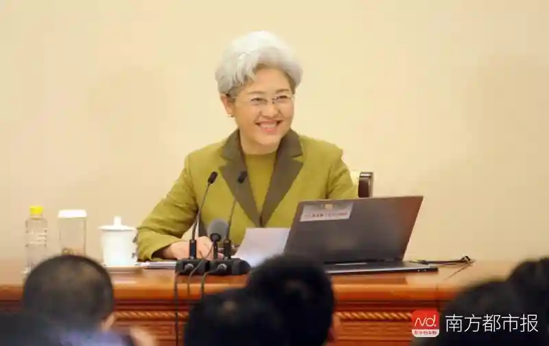 傅莹以高校“学者”的新身份亮相博鳌，聊了哪些“外事”？