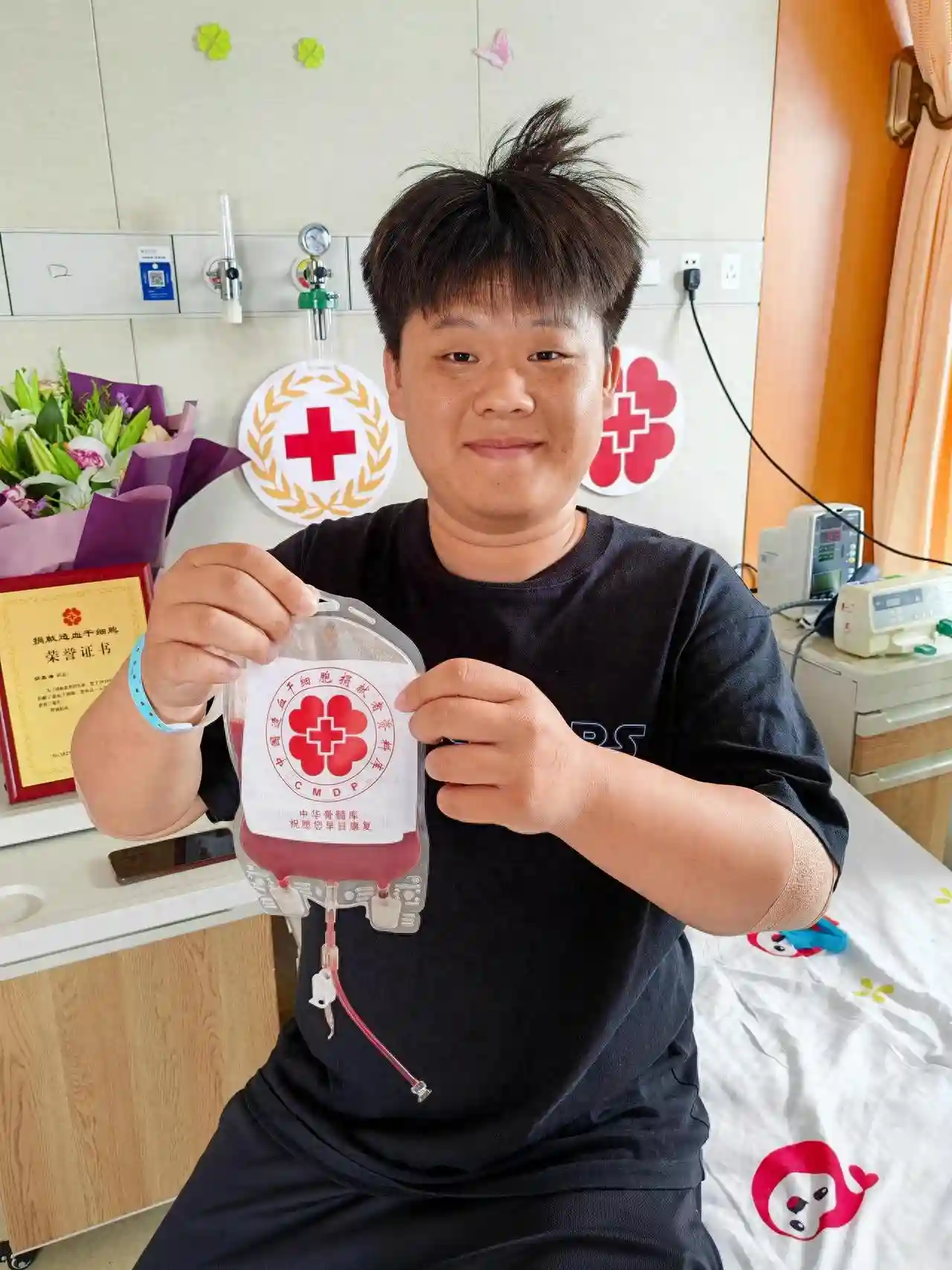 “我是一个被需要的人” 杭州爱心人士胡鑫涛捐献造血干细胞